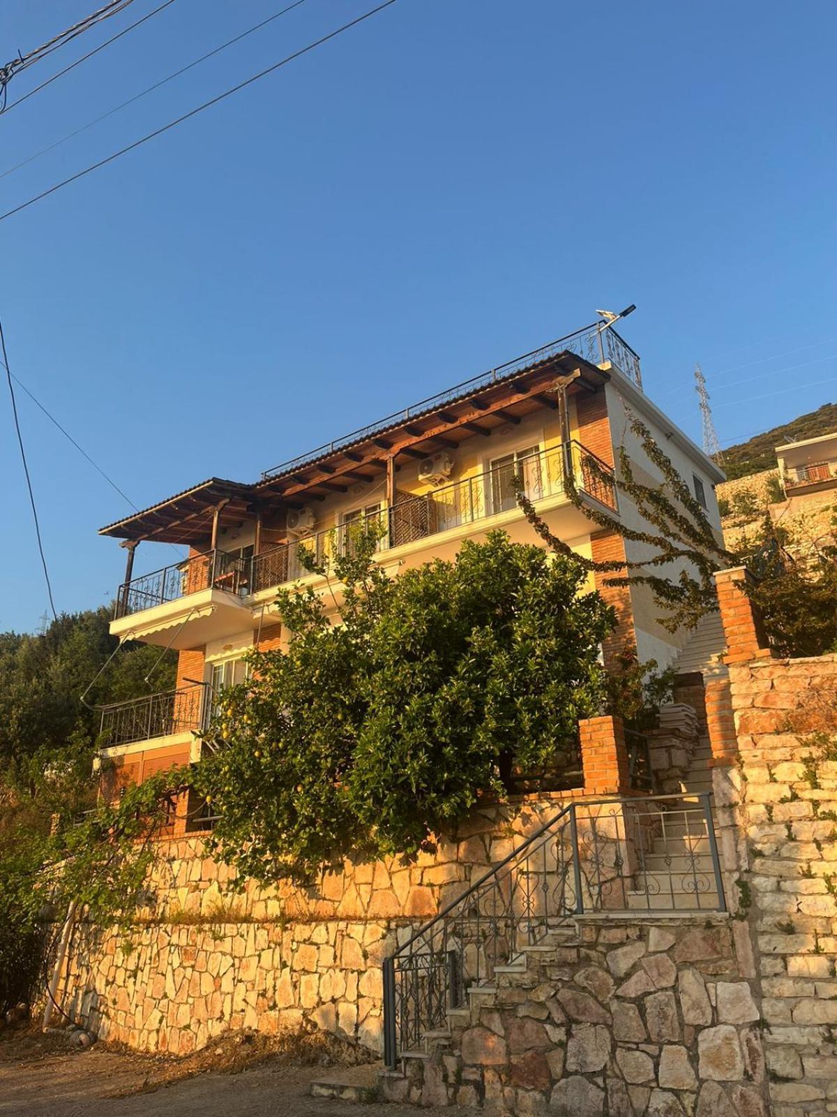 Evita'S House Lukovë المظهر الخارجي الصورة